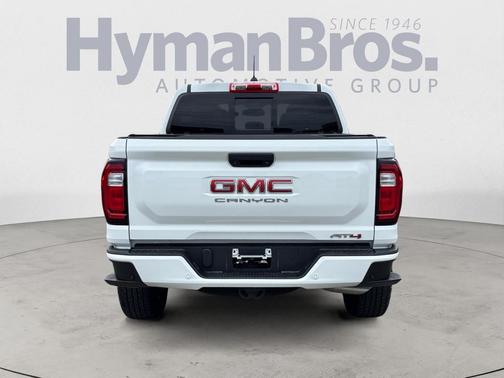 2023 GMC Canyon AT4