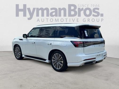 2025 INFINITI QX80 Luxe