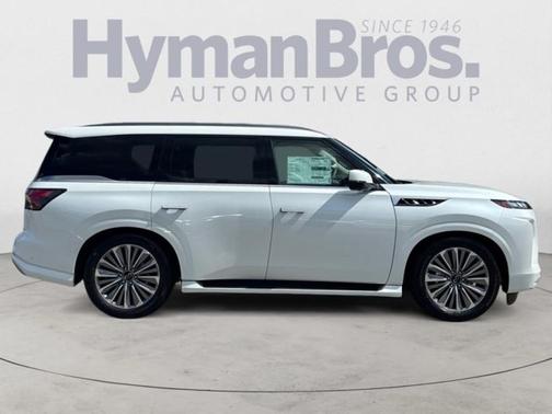 2025 INFINITI QX80 Luxe
