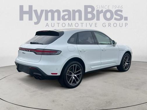 2022 Porsche Macan Premium Plus, 20 Wheels