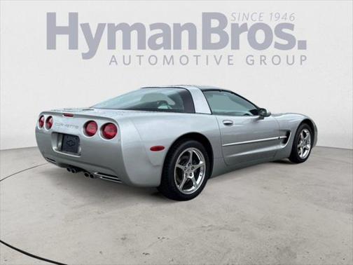 2004 Chevrolet Corvette Base