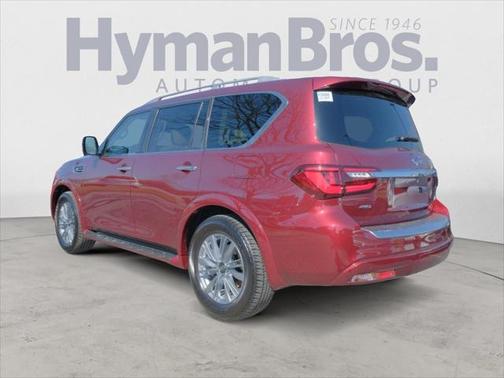 2022 INFINITI QX80 Luxe