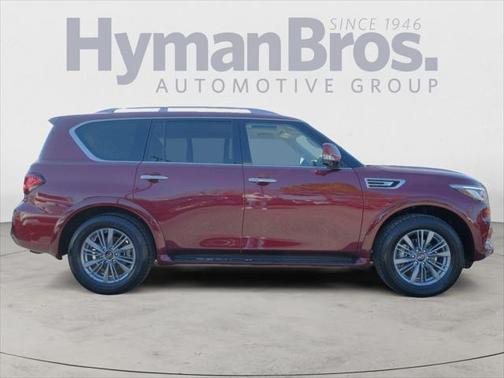 2022 INFINITI QX80 Luxe