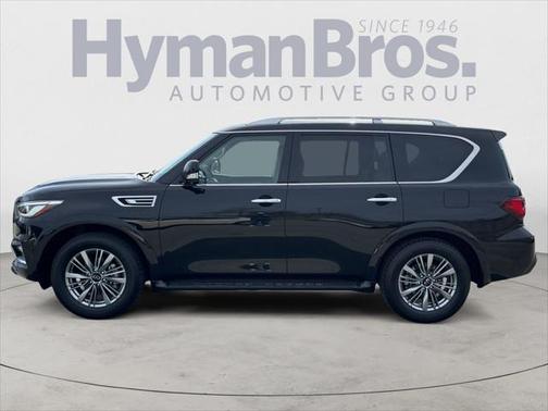 2022 INFINITI QX80 Luxe