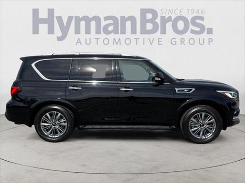 2022 INFINITI QX80 Luxe