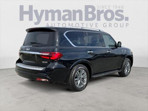2022 INFINITI QX80 Luxe