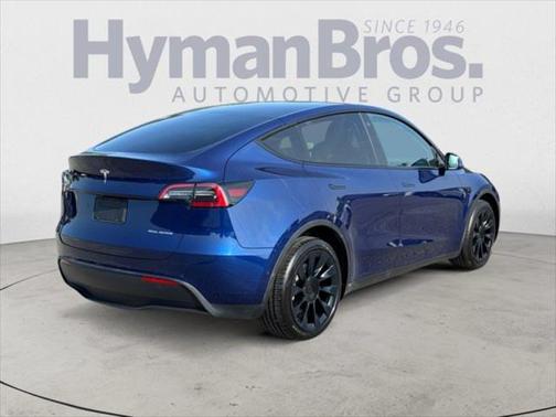 2022 Tesla Model Y Long Range Dual Motor All-Wheel Drive