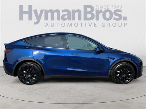 2022 Tesla Model Y Long Range Dual Motor All-Wheel Drive