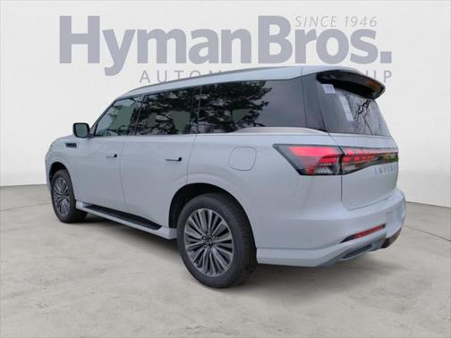 2025 INFINITI QX80 Luxe