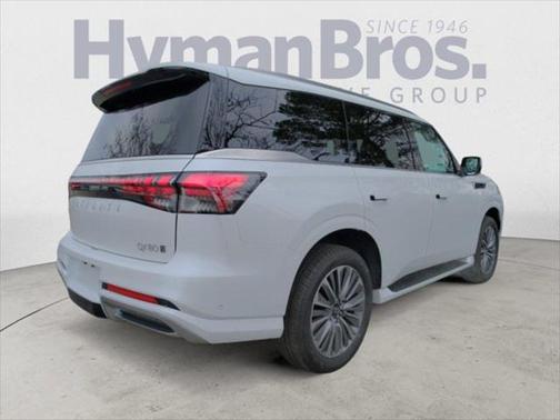 2025 INFINITI QX80 Luxe