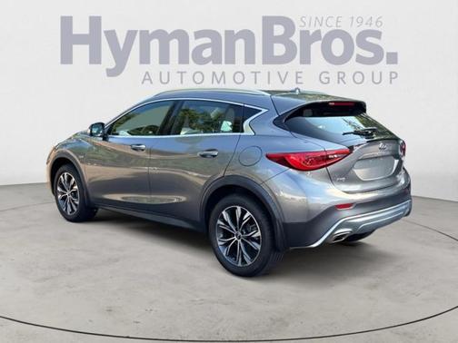 2018 INFINITI QX30 ESSENTIAL