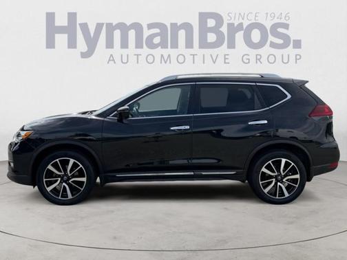 Magnetic Black Pearl 2020 Nissan Rogue SL