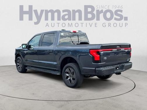 2022 Ford F-150 Lightning LARIAT