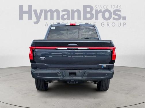 2022 Ford F-150 Lightning LARIAT