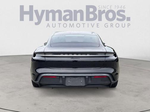 2022 Porsche Taycan Premium, 20 Wheels, Adaptive cruise