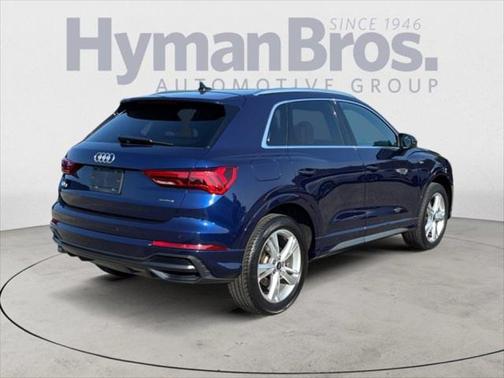 2022 Audi Q3 45 S line Premium
