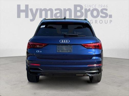 2022 Audi Q3 45 S line Premium