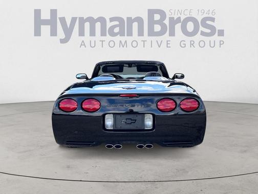 2004 Chevrolet Corvette Base