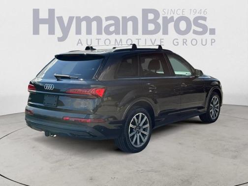2023 Audi Q7 45 Premium Plus