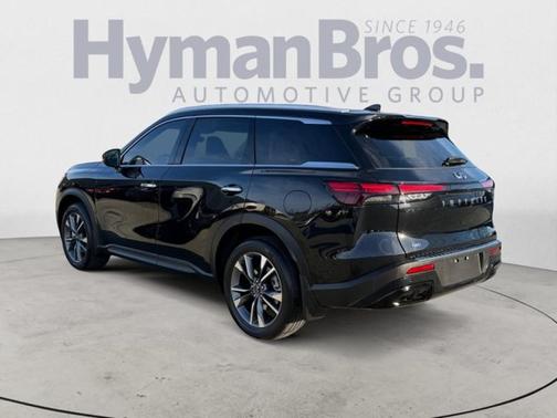 Mineral Black 2023 INFINITI QX60 Luxe