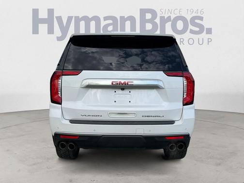 White Frost Tricoat 2021 GMC Yukon Denali