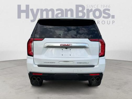 White Frost Tricoat 2021 GMC Yukon Denali