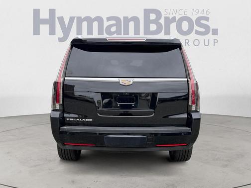 2017 Cadillac Escalade Luxury