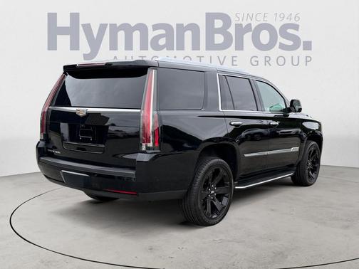 2017 Cadillac Escalade Luxury