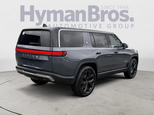 2023 Rivian R1S Adventure