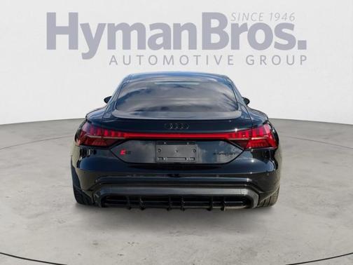 2022 Audi RS e-tron GT quattro