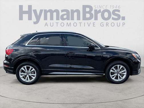 2022 Audi Q3 45 S line Premium