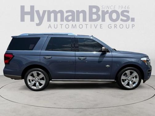 Infinite Blue Metallic Tinted Clearcoat 2022 Ford Expedition King Ranch