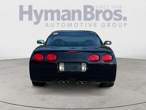 2004 Chevrolet Corvette Base