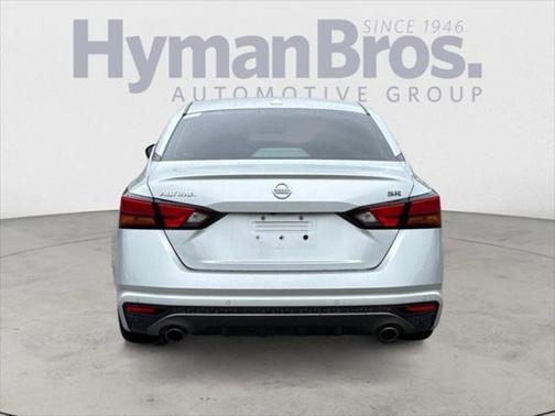 2020 Nissan Altima SR FWD