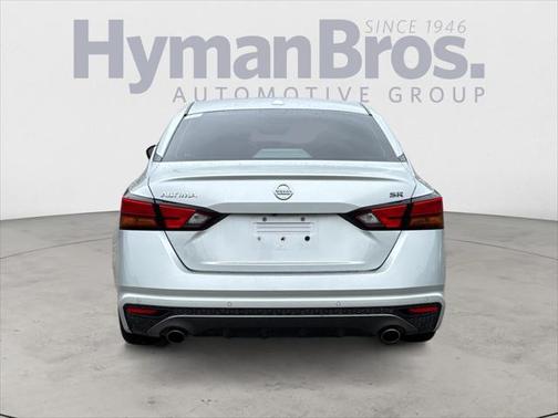 2020 Nissan Altima SR FWD