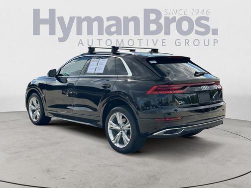 2023 Audi Q8 55 Premium Plus