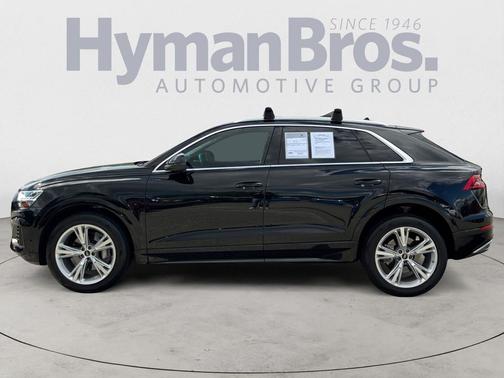 2023 Audi Q8 55 Premium Plus