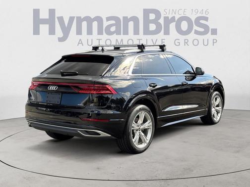 2023 Audi Q8 55 Premium Plus