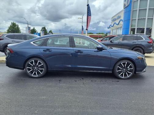 2025 Honda Accord Hybrid Touring