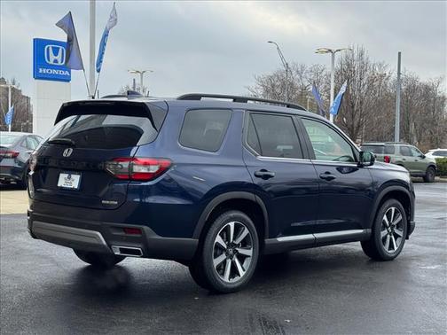 2025 Honda Pilot Touring