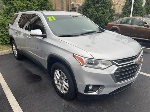 2021 Chevrolet Traverse LT Cloth