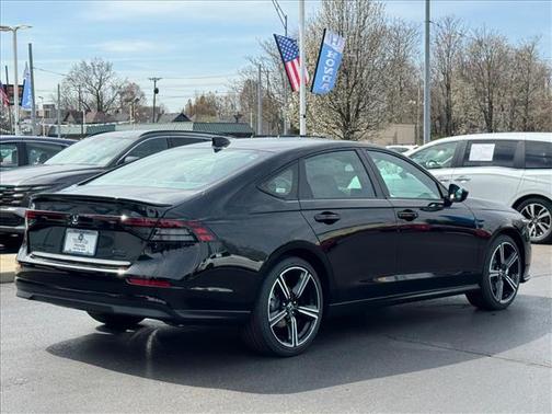 Crystal Black Pearl 2026 Honda Accord Hybrid Sport