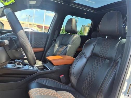 2023 Mitsubishi Outlander SEL