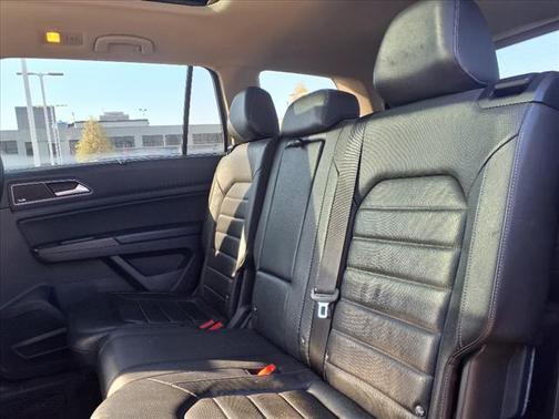 2018 Volkswagen Atlas 3.6L SEL Premium