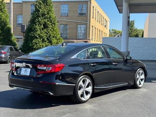 2018 Honda Accord Touring 2.0T