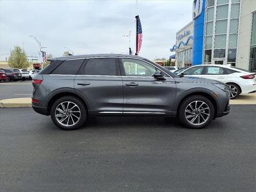 2023 Lincoln Corsair Standard