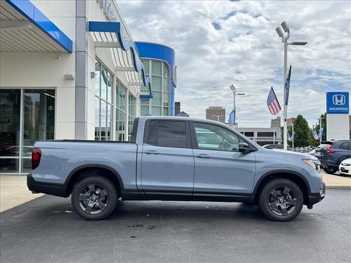 Sonic Gray Pearl 2026 Honda Ridgeline TrailSport