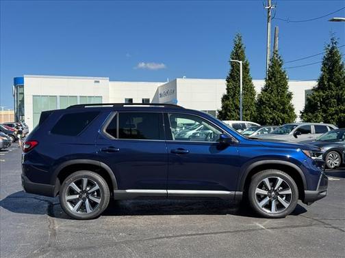 2025 Honda Pilot Touring