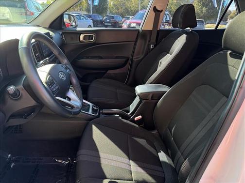 2020 Hyundai VENUE SEL