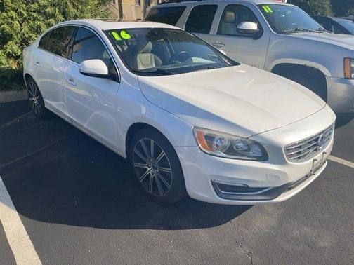 2016 Volvo S60 Inscription T5 Inscription Drive-E Premier